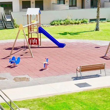 Playa Alamos, Descanso Y Ocio En Torremolinos
